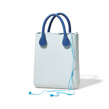 TK Maxx_Tasche mit Kopfhoerern_64,99