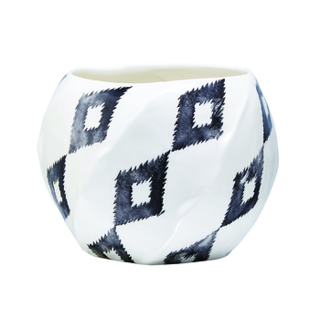 conservatory_creamwithblackdiamondpatternplantpot